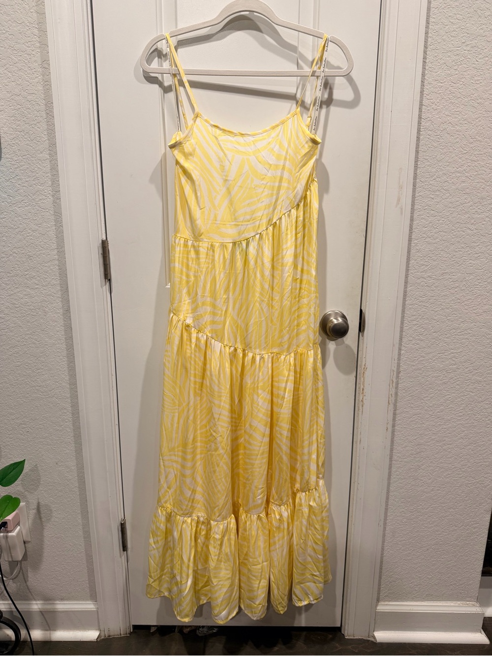 True Destinations Resort Wear Yellow Palm Print Maxi Dress